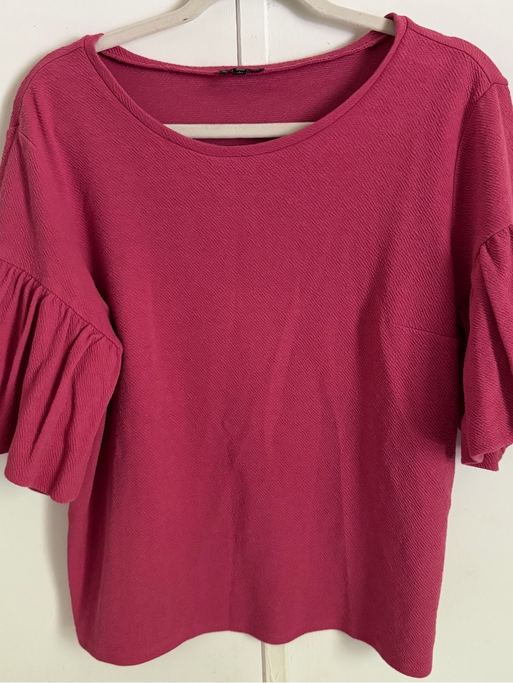 Express Women’s Pink Puff Sleeve Top